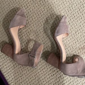 Grey/nude Vince Camuto block heel sandal